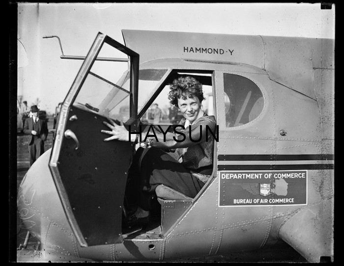 ameliaearhart.jpg